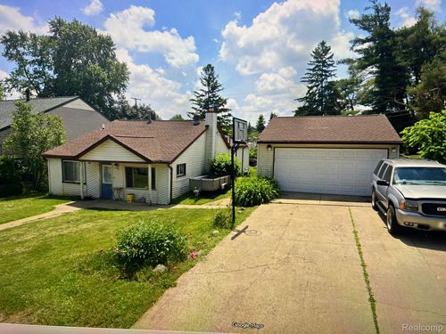 163 Pickford Street, Novi, MI, 48377 | Card Image