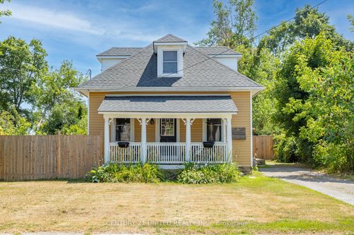 86 Division St E, Hastings, ON, K0L1Y0 | Card Image