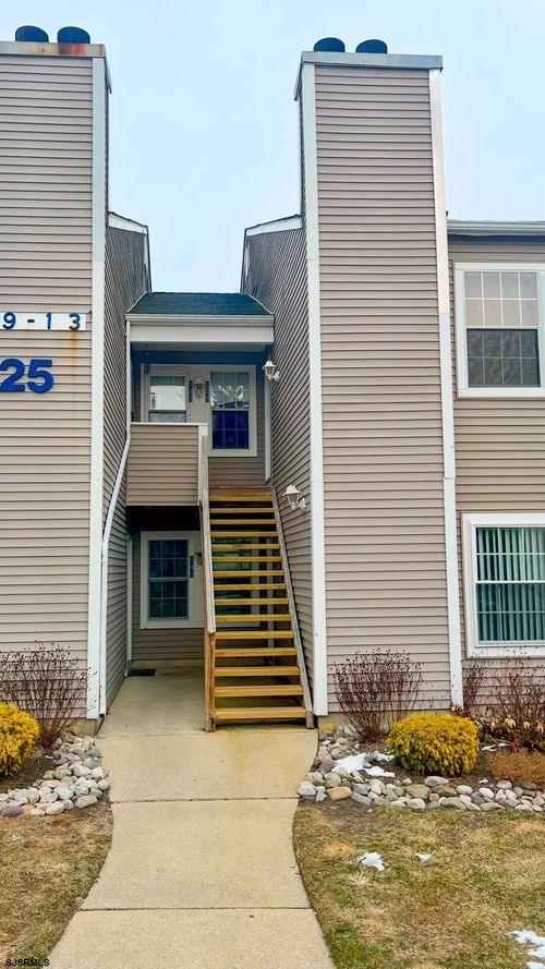 137 Driftwood Ct, Galloway, NJ, 08205-3219 | Card Image