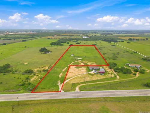 4488 State Highway 97 W, Floresville, TX, 78114-4095 | Card Image