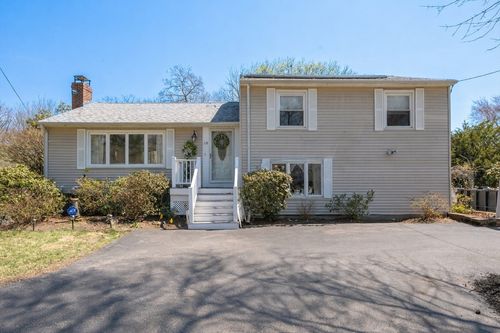88 Concord Road, Billerica, MA, 01821 | Card Image
