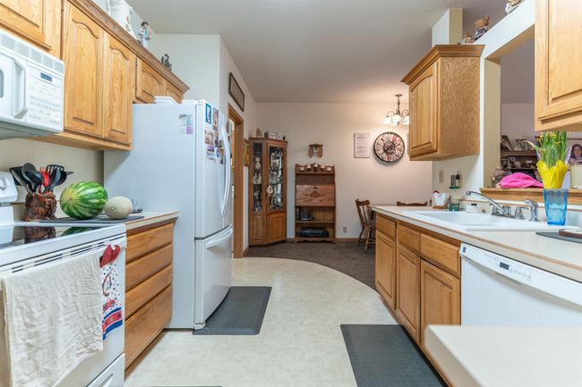2912 W 4 Th St, Condo with 3 bedrooms, 2 bathrooms and null parking in Cedar Falls IA | Image 7