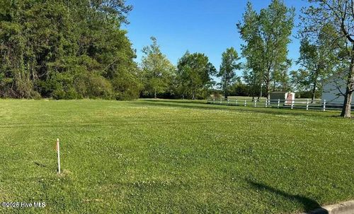 108 Court St, Jacksonville, NC, 28540-4619 | Card Image