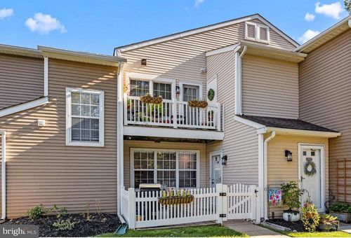 d1-401 Ferris Ln, DOYLESTOWN, PA, 18901-5035 | Card Image