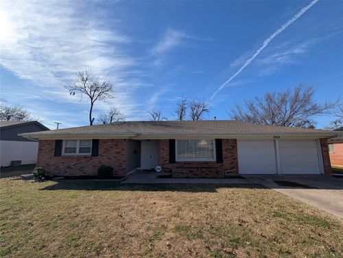 6912 Chippendale Dr, Fort Worth, TX, 76134-3804 | Card Image