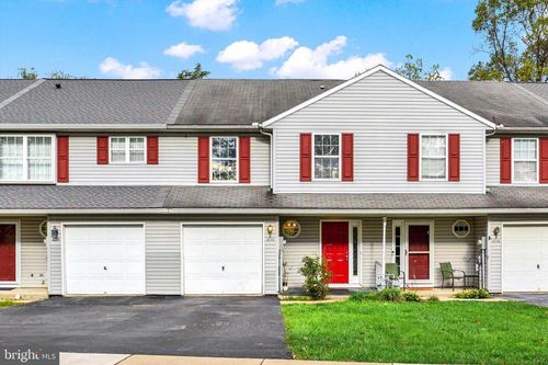 5772 Hidden Lake Dr, HARRISBURG, PA, 17111-4691 | Card Image