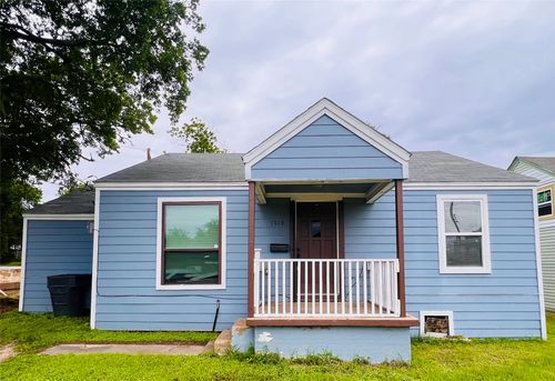 1919 E Ledbetter Dr, Dallas, TX, 75216-7060 | Card Image