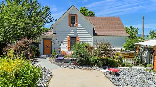 282 S 200 W, Hyrum, UT, 84319-1536 | Card Image