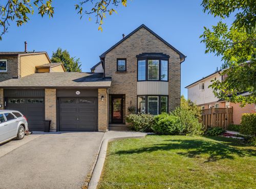 902 Laurier Ave, Milton, ON, L9T4H6 | Card Image