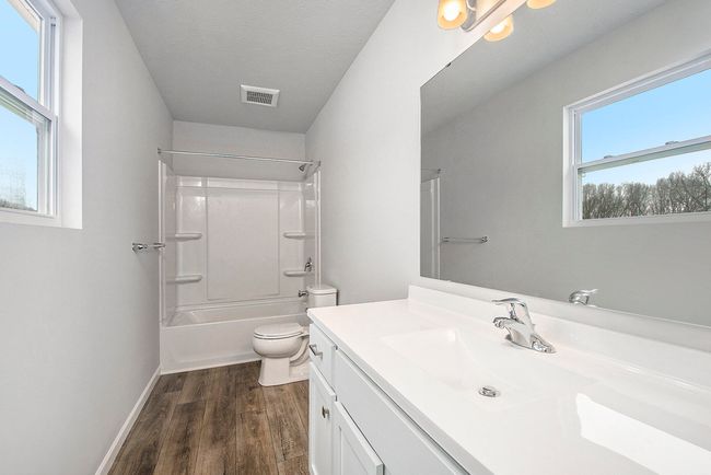 ELA005-i1910-Primary Bath | Image 16