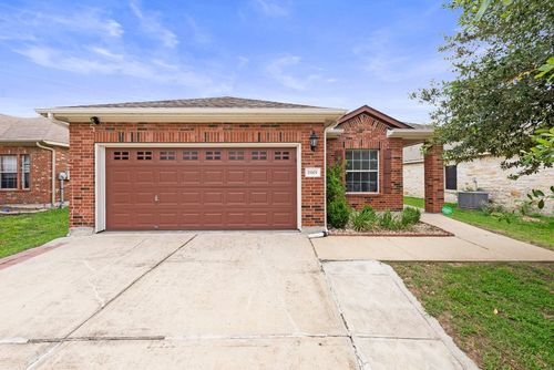 11101 Liberty Farms Dr, Austin, TX, 78754-5972 | Card Image