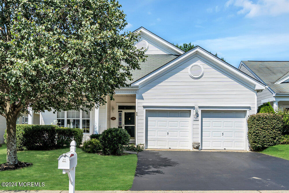 Greensprings Dr, Lakewood, NJ 08701