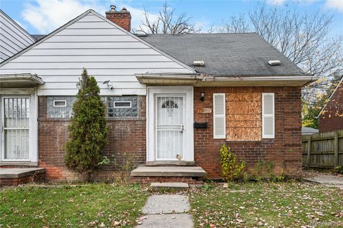 20707 Moross Rd, Detroit, MI, 48224-1243 | Card Image
