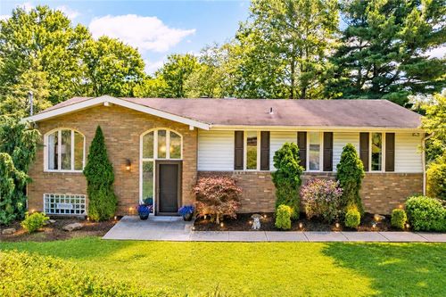114 Brookdale Cir, Canonsburg, PA, 15317-3306 | Card Image