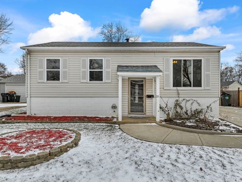 215 Mayfield Dr, Streamwood, IL, 60107-1724 | Card Image