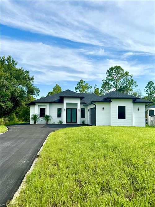 2558 72nd Ave Ne, Naples, FL, 34120-2744 | Card Image