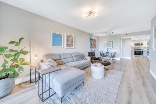 510-1650 Coral Way, Miami, FL, 33145-2859 | Card Image