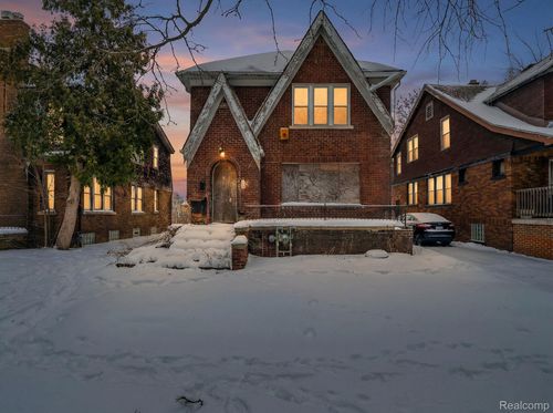 5282 Lakeview St, Detroit, MI, 48213-3720 | Card Image