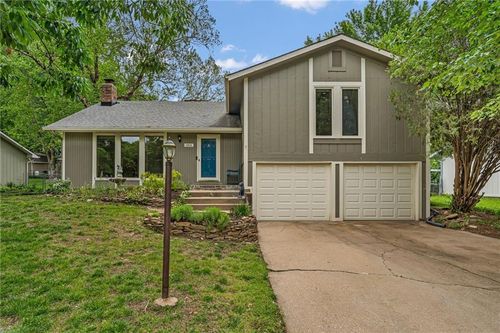 1916 Atchison Ave, Lawrence, KS, 66047-2311 | Card Image