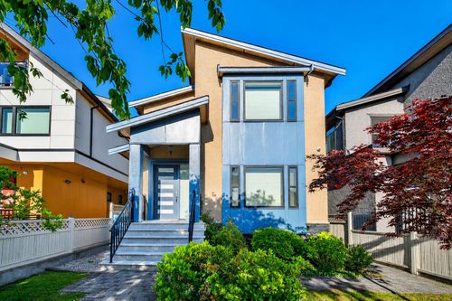 8068 Haig St, Vancouver, BC, V6P4R9 | Card Image