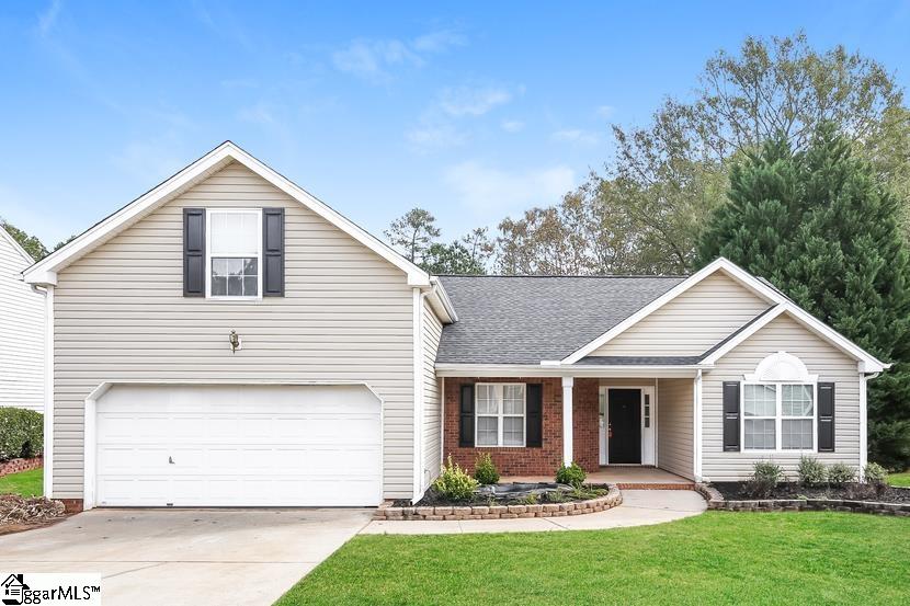 Bonnie Woods Dr, Greenville, SC 29605