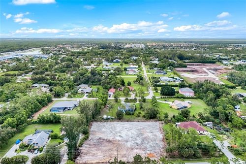 10451 Shangri La Rd, BONITA SPRINGS, FL, 34135-6624 | Card Image