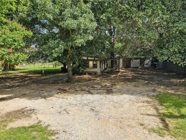 608 W Walcott St, Home with 0 bedrooms, 0 bathrooms and null parking in Pilot Point TX | Image 16