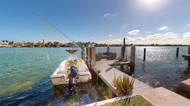 1028 88 Th St, House other with 5 bedrooms, 4 bathrooms and null parking in Surfside FL | Image 33