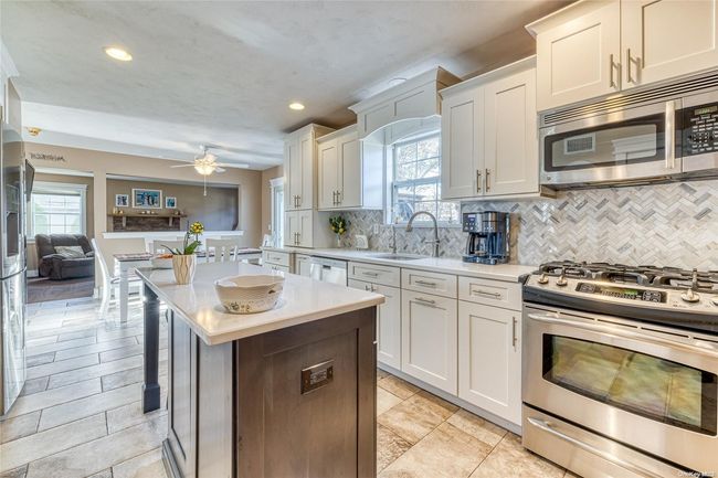 Look at that Kitchen | Image 12