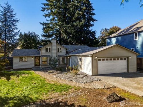 821 7th Ave Sw, Tumwater, WA, 98512-6877 | Card Image
