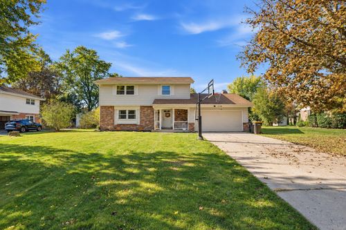 9345 N 60th St, Milwaukee, WI, 53223-1503 | Card Image