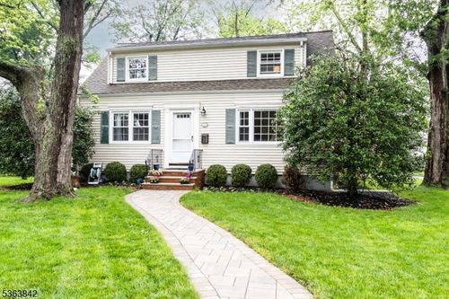 27 Poplar Pl, Fanwood, NJ, 07023-1715 | Card Image