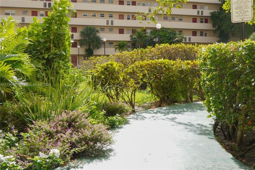1-1770 Ne 191st St, Miami, FL, 33179-4221 | Card Image