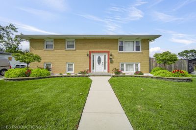 840 E 152nd Street, House other with 4 bedrooms, 2 bathrooms and 2 parking in Phoenix IL | Image 1