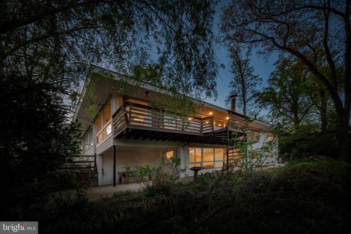 6124 Beachway Dr, FALLS CHURCH, VA, 22041-1410 | Card Image