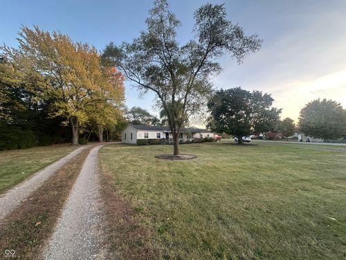 447 E 4th St, Williamsport, IN, 47993-1075 | Card Image