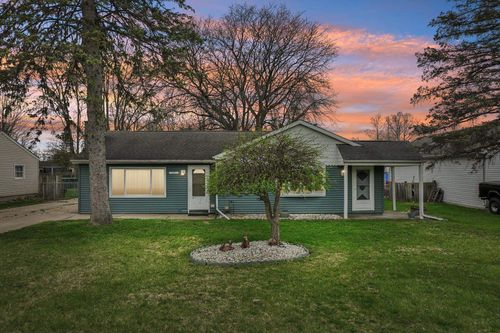 21510 Ulrich St, Clinton Township, MI, 48036-3716 | Card Image