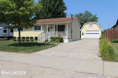 68895 Howard St, Richmond, MI, 48062-5610 | Card Image