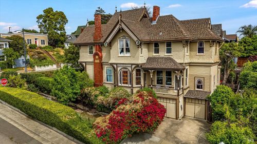 705 Georgia St, Vallejo, CA, 94590-6125 | Card Image