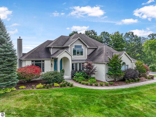 9546 Eastridge Drive, Traverse City, MI, 49686 | Card Image