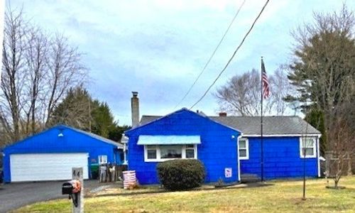 44 Wilson Ave, Chicopee, MA, 01013-1424 | Card Image
