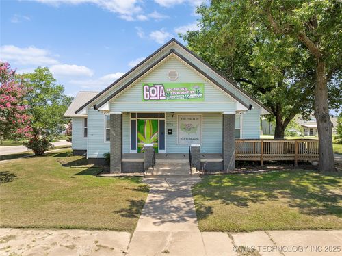925 W Main St, Ardmore, OK, 73401-4542 | Card Image