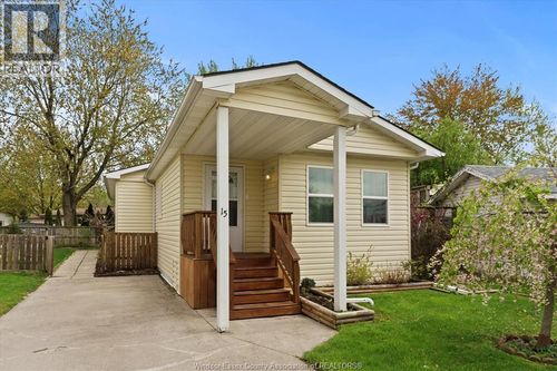 15 Spruce St, Mcgregor, ON, N0R1J0 | Card Image