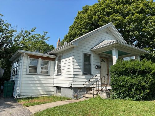 472 Seneca Rd, Irondequoit, NY, 14622-2018 | Card Image