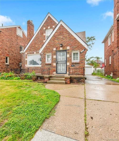 18951 Santa Rosa Dr, Detroit, MI, 48221-2248 | Card Image