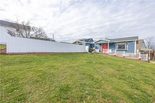 13 Trader St, Uniontown, PA, 15401-3733 | Card Image