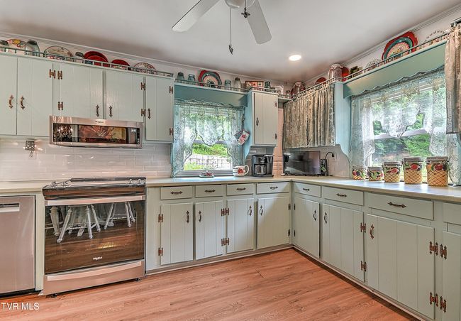 24483 Cave Creek Rd, House other with 5 bedrooms, 3 bathrooms and null parking in Abingdon VA | Image 16