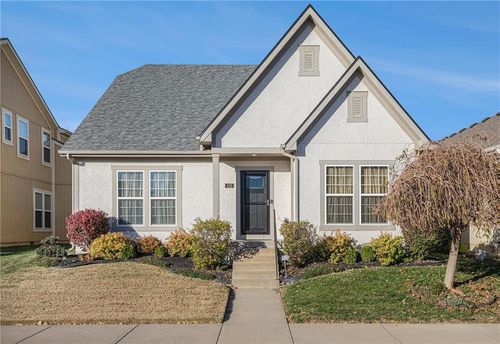 406 E 31st Ave, North Kansas City, MO, 64116-2900 | Card Image