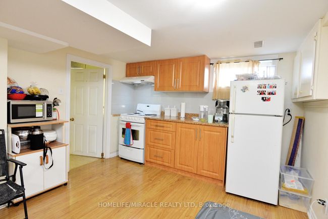 7 Sophia St, House other with 3 bedrooms, 2 bathrooms and 4 parking in Brampton ON | Image 30