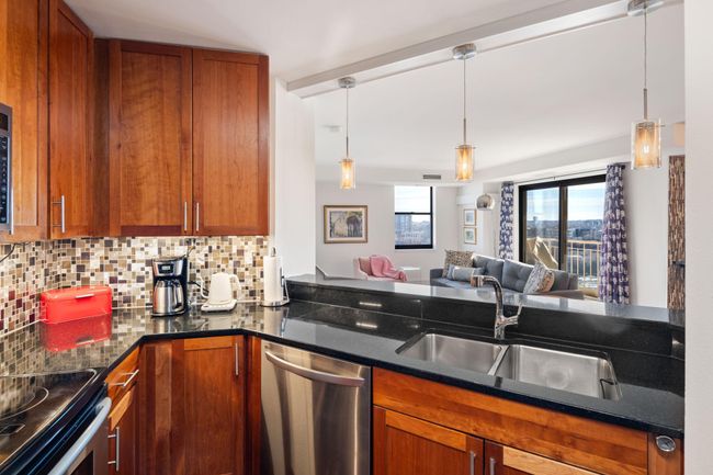 UNIT-1002 - 401 S 1 St St, Condo with 2 bedrooms, 2 bathrooms and null parking in Minneapolis MN | Image 6